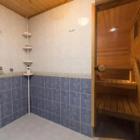 Cozy Hosting Homestay *